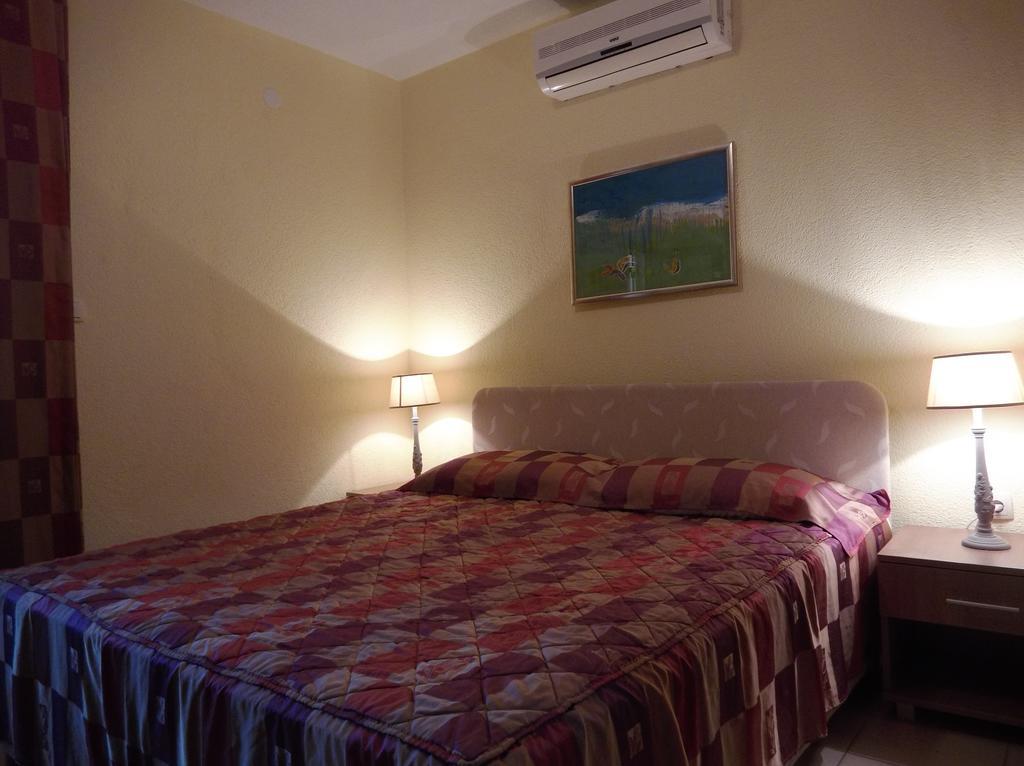 Apartments Zovko Tučepi Eksteriør bilde