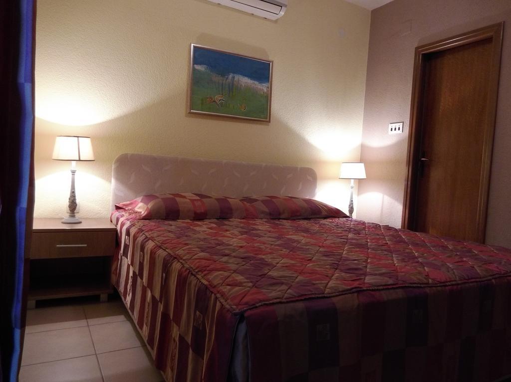 Apartments Zovko Tučepi Eksteriør bilde